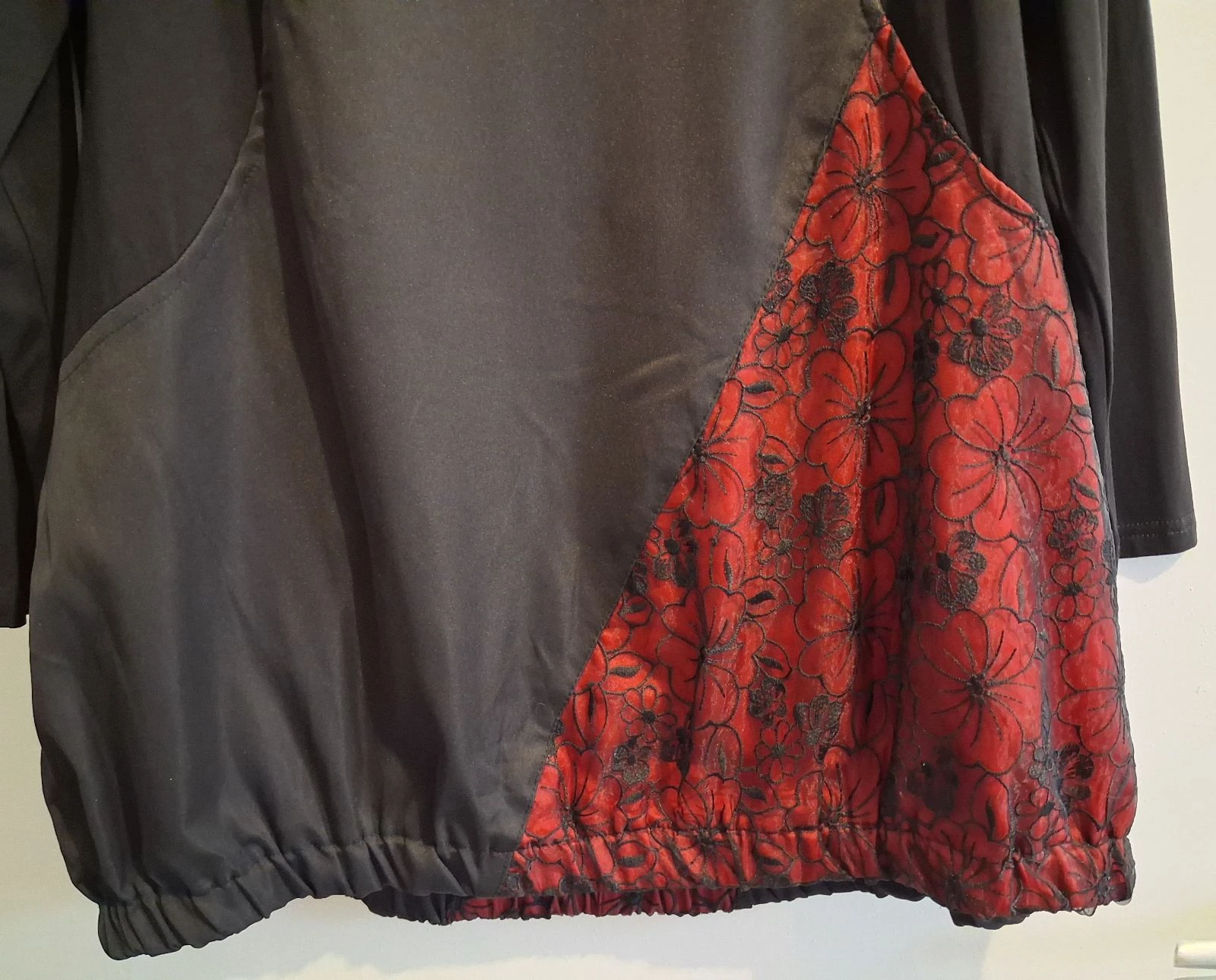 Vestido Pomme Rouge elegante negro con encaje – photo 5